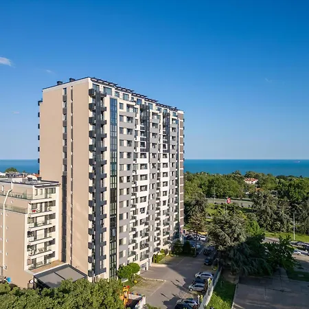 Symphony Apartment *